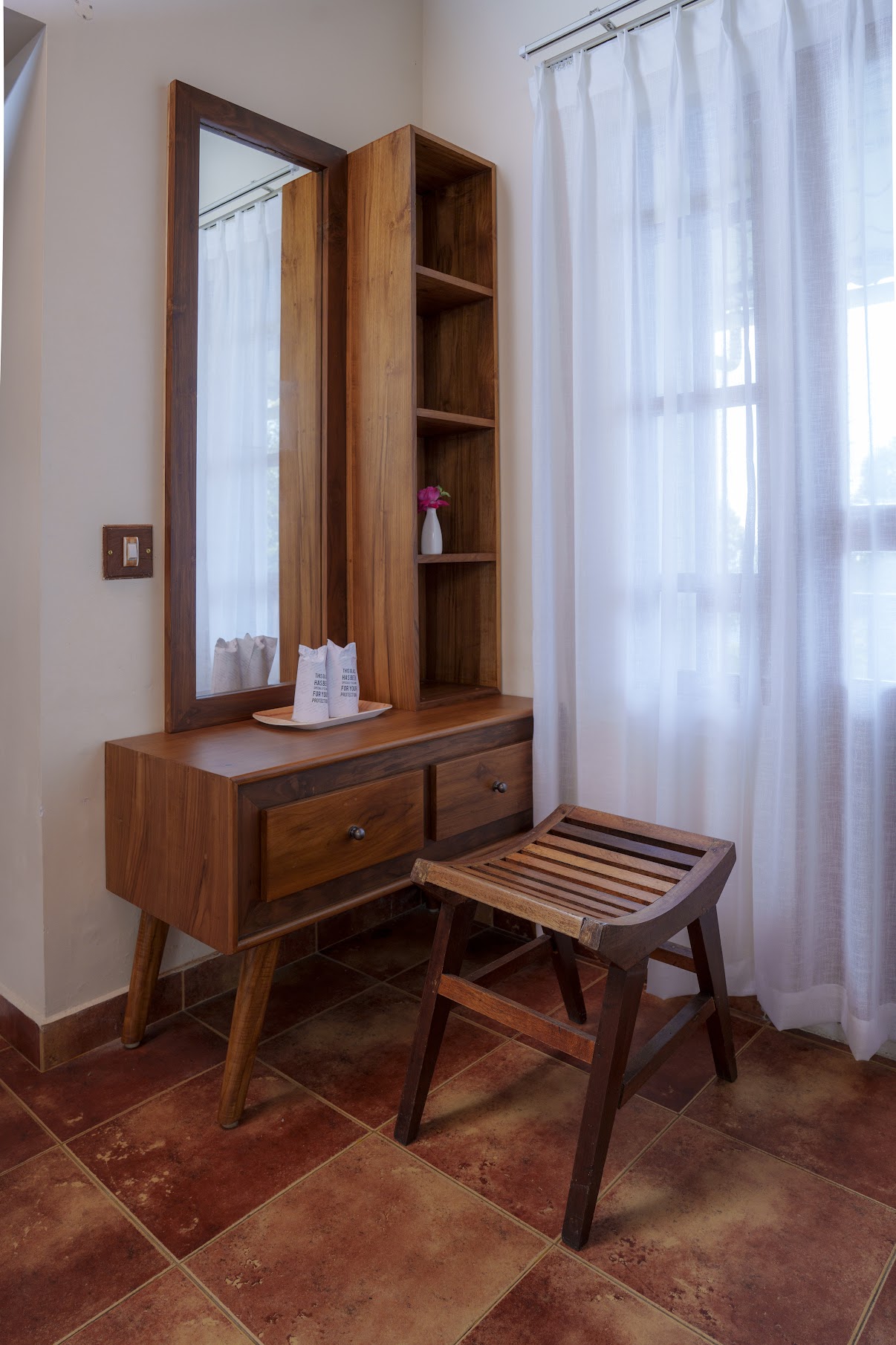 Superior Room with Balcony Image 16