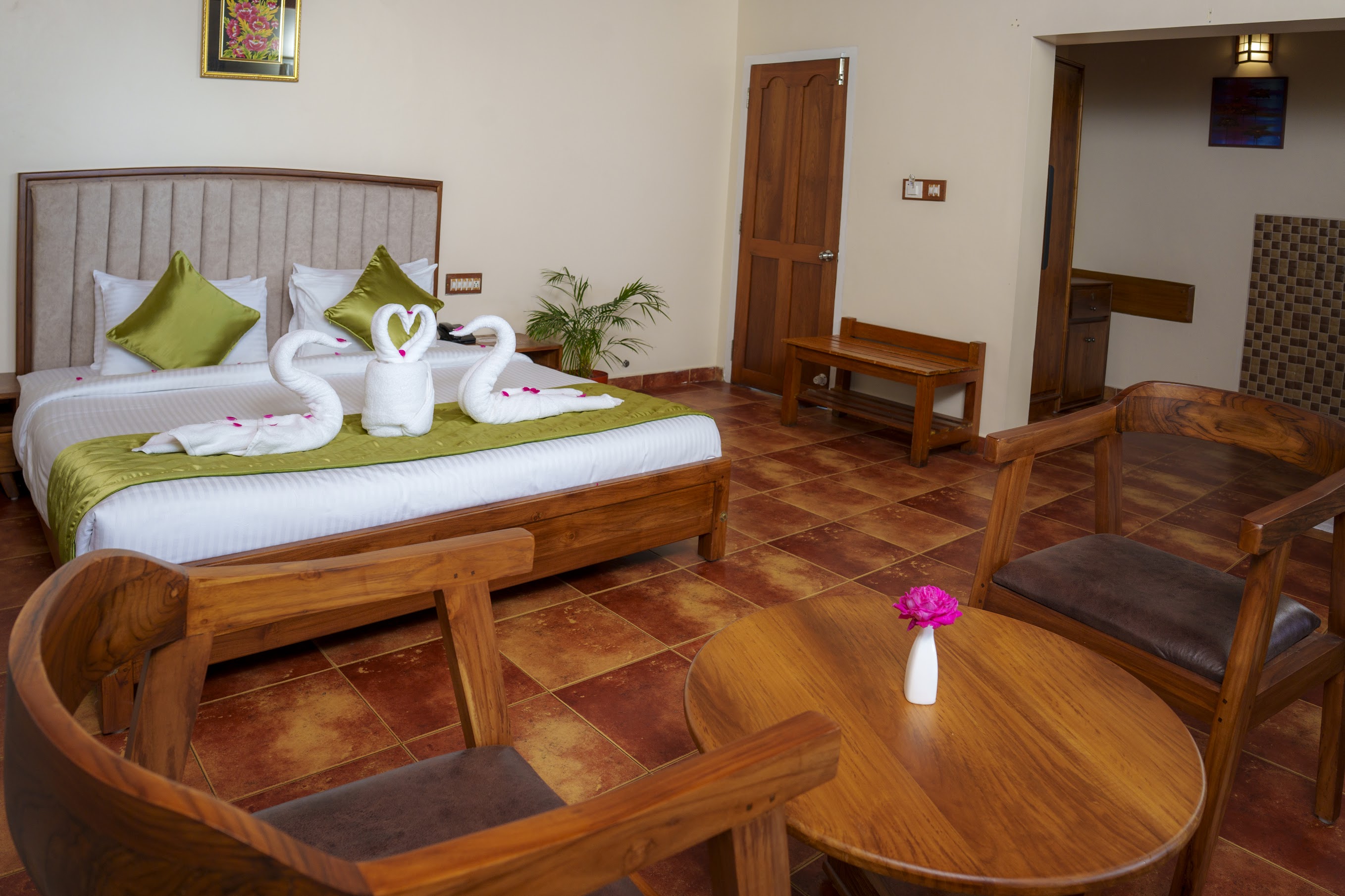 Superior Room with Balcony Image 9